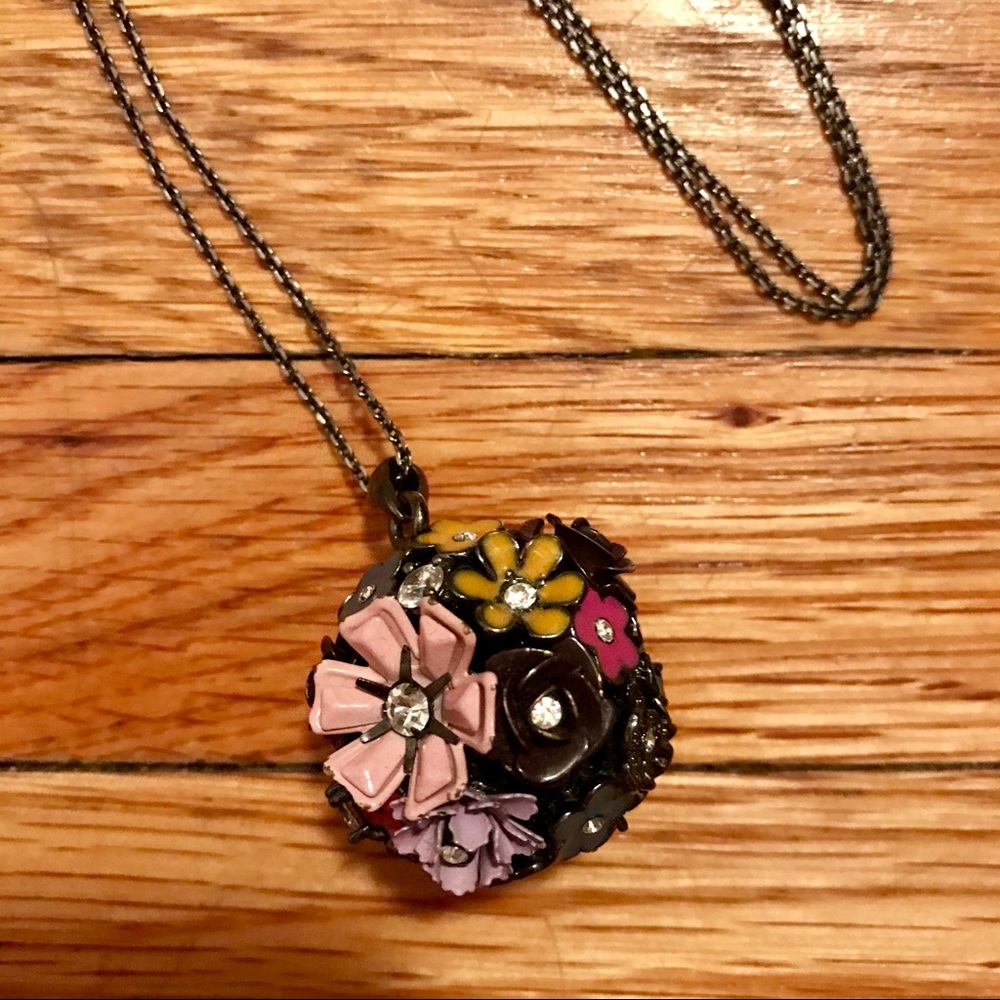 Brand New Juicy Couture Floral Necklace